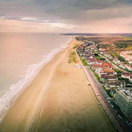Apartment Cozy For 8 Persons In Knokke-Heist